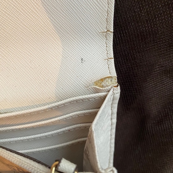 Michael Kors wallet - Picture 5 of 7